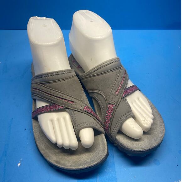 Merrell Woman's Terran Ari Wrap Flip Flop Sandal Slide Size 6 Gray - Picture 1 of 8